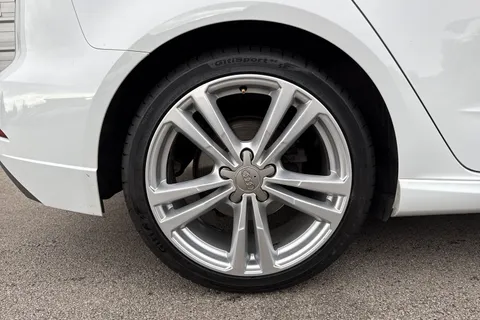 DL68OUH Audi A3 1.5 TFSI CoD 35 S line Sportback Euro 6 (s/s) 5dr Thumbnail #10