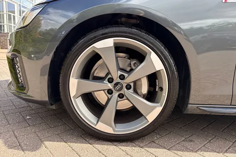 LB74UCA Audi A4 Avant Avant Black Edition 40 TFSI  204 PS S tronic Thumbnail #11