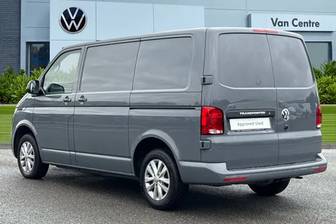 DG74ELC Volkswagen Transporter 2.0 TDI 110 Highline Van Thumbnail #3