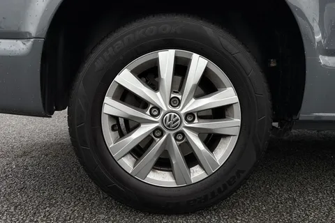 DG74ELC Volkswagen Transporter 2.0 TDI 110 Highline Van Thumbnail #11