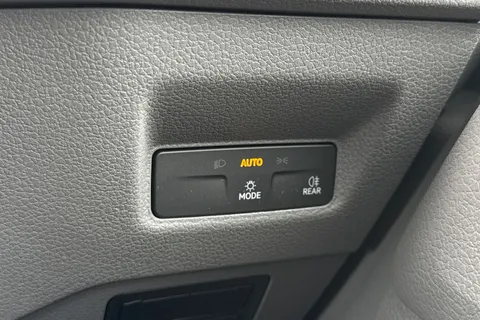 CX25LKL Volkswagen Crafter 2.0 TDI 140PS Commerce Plus High Roof Van Thumbnail #26