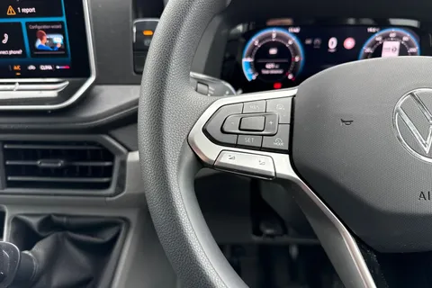 CX25LKL Volkswagen Crafter 2.0 TDI 140PS Commerce Plus High Roof Van Thumbnail #28