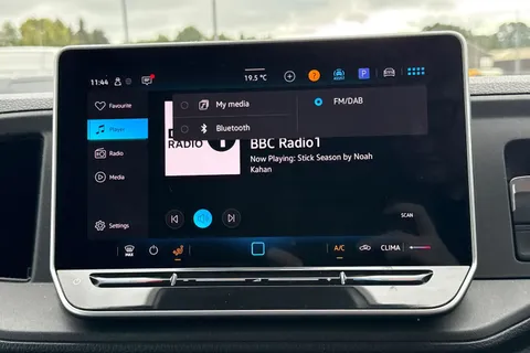 CX25LKL Volkswagen Crafter 2.0 TDI 140PS Commerce Plus High Roof Van Thumbnail #32