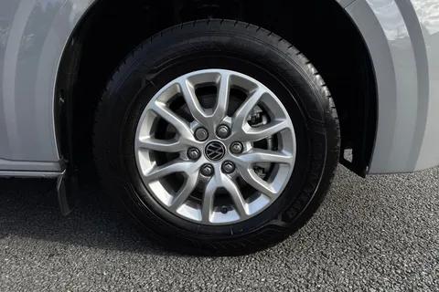 DE75OJF Volkswagen Transporter T28 Panel Van Commerce Pro SWB 110 PS 2.0 TDI 6sp Manual - Camper Spec Thumbnail #10