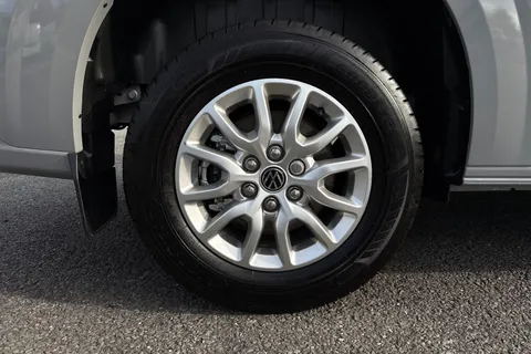 DE75OJF Volkswagen Transporter T28 Panel Van Commerce Pro SWB 110 PS 2.0 TDI 6sp Manual - Camper Spec Thumbnail #11