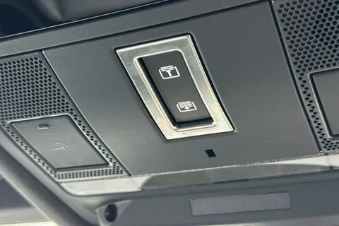 KN24LYW Land Rover Discovery Sport 2.0 D200 MHEV Dynamic HSE SUV 5dr Diesel Auto 4WD Euro 6 (s/s) (204 ps) Thumbnail #24