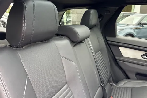 KN24LYW Land Rover Discovery Sport 2.0 D200 MHEV Dynamic HSE SUV 5dr Diesel Auto 4WD Euro 6 (s/s) (204 ps) Thumbnail #35