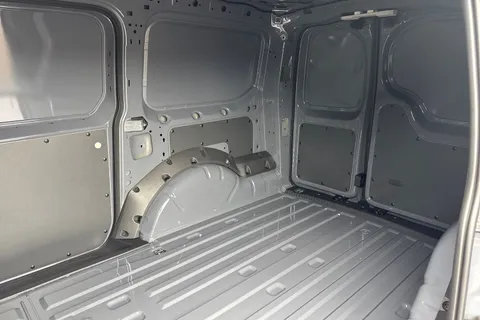 BP25AKV Volkswagen Caddy Maxi 2.0 TDI 102PS Commerce Pro Van [Tech Pack] Thumbnail #19