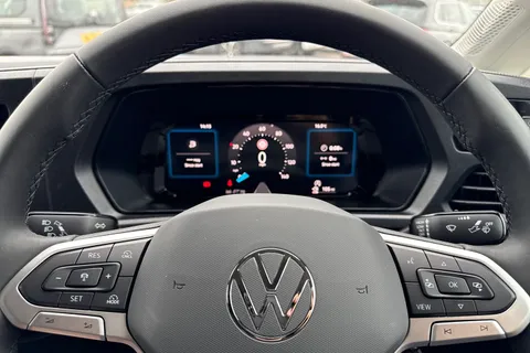 BP25AKV Volkswagen Caddy Maxi 2.0 TDI 102PS Commerce Pro Van [Tech Pack] Thumbnail #31