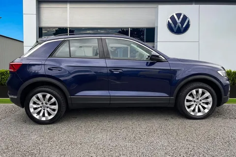 LL19EJD Volkswagen T-Roc 1.6 TDI SE 5dr ⭐1 Year VW Warranty⭐ Thumbnail #4