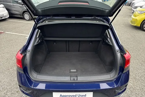 LL19EJD Volkswagen T-Roc 1.6 TDI SE 5dr ⭐1 Year VW Warranty⭐ Thumbnail #10
