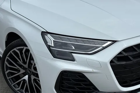  Audi S3 2.0 TFSI Black Edition S Tronic quattro Euro 6 (s/s) 4dr Thumbnail #9