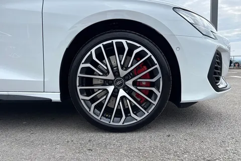  Audi S3 2.0 TFSI Black Edition S Tronic quattro Euro 6 (s/s) 4dr Thumbnail #10