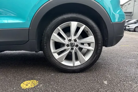 23 of 49 for VOLKSWAGEN T-CROSS 1.0 TSI SE 5dr