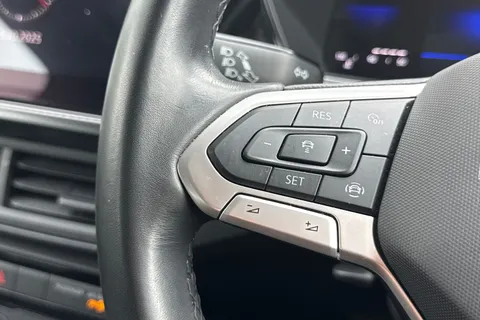 31 of 49 for VOLKSWAGEN T-CROSS 1.0 TSI SE 5dr