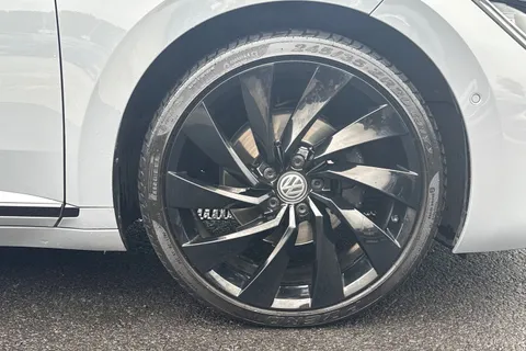 ST70PXU Volkswagen Arteon 2.0 TSI R-Line Edition 5dr DSG Thumbnail #10