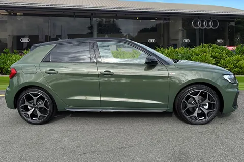 Audi A1 1.5 TFSI 35 Black Edition Sportback S Tronic Euro 6 (s/s) 5dr Thumbnail #4