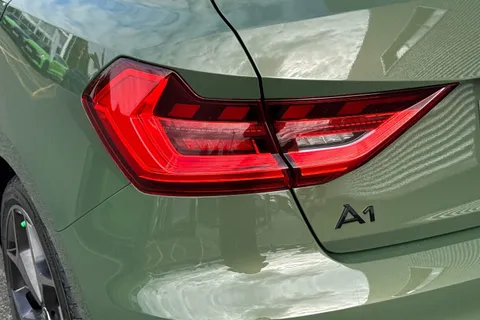 Audi A1 1.5 TFSI 35 Black Edition Sportback S Tronic Euro 6 (s/s) 5dr Thumbnail #8