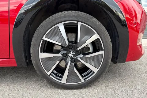 DU21VWR PEUGEOT e-208 50kWh GT Premium Auto 5dr Thumbnail #11
