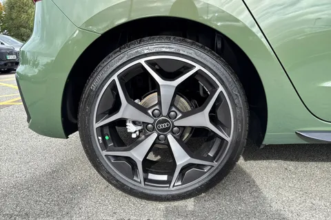 Audi A1 1.5 TFSI 35 Black Edition Sportback S Tronic Euro 6 (s/s) 5dr Thumbnail #11