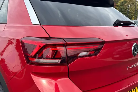 8 of 48 for VOLKSWAGEN T-ROC 1.5 TSI Style 5dr