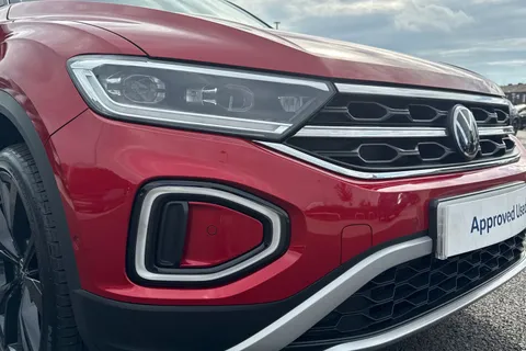 9 of 48 for VOLKSWAGEN T-ROC 1.5 TSI Style 5dr