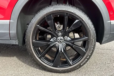 13 of 48 for VOLKSWAGEN T-ROC 1.5 TSI Style 5dr