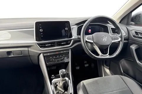 18 of 48 for VOLKSWAGEN T-ROC 1.5 TSI Style 5dr