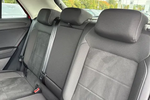 19 of 48 for VOLKSWAGEN T-ROC 1.5 TSI Style 5dr