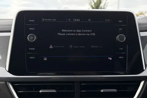 39 of 48 for VOLKSWAGEN T-ROC 1.5 TSI Style 5dr