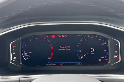 41 of 48 for VOLKSWAGEN T-ROC 1.5 TSI Style 5dr