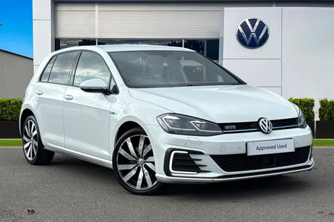 DU67HWS Volkswagen Golf 1.4 TSI GTE Advance 5dr DSG ⭐Convenience pack, Winter pack⭐ Thumbnail #2