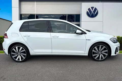 DU67HWS Volkswagen Golf 1.4 TSI GTE Advance 5dr DSG ⭐Convenience pack, Winter pack⭐ Thumbnail #4