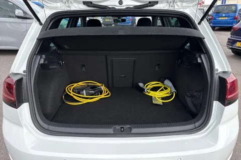 DU67HWS Volkswagen Golf 1.4 TSI GTE Advance 5dr DSG ⭐Convenience pack, Winter pack⭐ Thumbnail #7