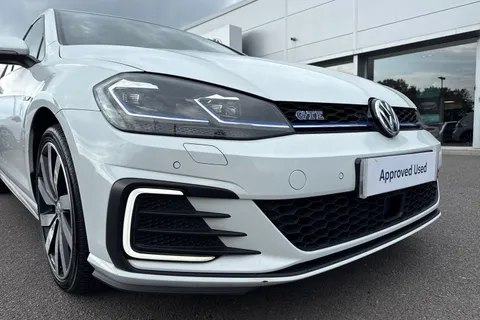 DU67HWS Volkswagen Golf 1.4 TSI GTE Advance 5dr DSG ⭐Convenience pack, Winter pack⭐ Thumbnail #9