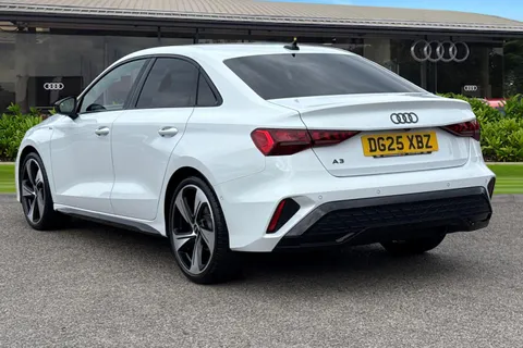 DG25XBZ Audi A3 Black Edition 35 TFSI  150 PS S tronic Thumbnail #3