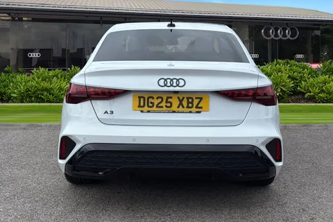 DG25XBZ Audi A3 Black Edition 35 TFSI  150 PS S tronic Thumbnail #5