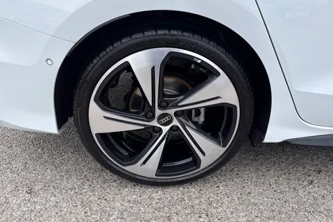 DG25XBZ Audi A3 Black Edition 35 TFSI  150 PS S tronic Thumbnail #11