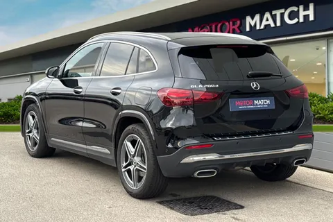 DX74LVW Mercedes-Benz Gla 2.0 GLA200d AMG Line (Executive) 8G-DCT Euro 6 (s/s) 5dr Thumbnail #3