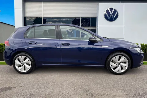 DV70LZE Volkswagen Golf 1.5 TSI 150 Style 5dr⭐ Rear view camera, Keyless entry⭐ Thumbnail #4