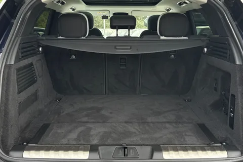 DV23NYK Land Rover Range Rover Sport 3.0 P440e Autobiography 5dr Thumbnail #12