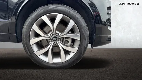 KT24HVP Land Rover Discovery Sport 2.0 D200 Dynamic HSE 5dr Thumbnail #9