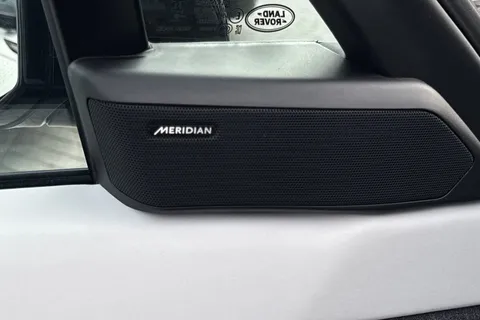 DV23NYK Land Rover Range Rover Sport 3.0 P440e Autobiography 5dr Thumbnail #25