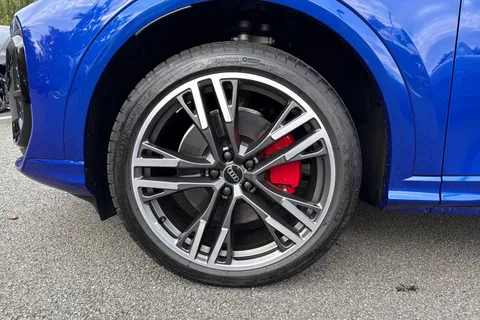  Audi Q5 2.0 TDI Edition 1 Sportback S Tronic quattro Euro 6 (s/s) 5dr Thumbnail #11