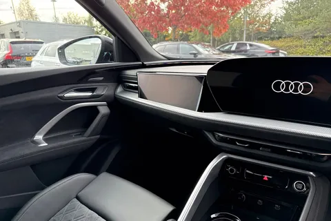  Audi Q5 2.0 TDI Edition 1 Sportback S Tronic quattro Euro 6 (s/s) 5dr Thumbnail #20