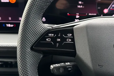  Audi Q5 2.0 TDI Edition 1 Sportback S Tronic quattro Euro 6 (s/s) 5dr Thumbnail #41