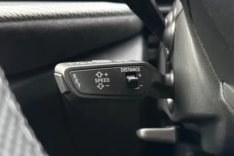  Audi Q5 2.0 TDI Edition 1 Sportback S Tronic quattro Euro 6 (s/s) 5dr Thumbnail #42