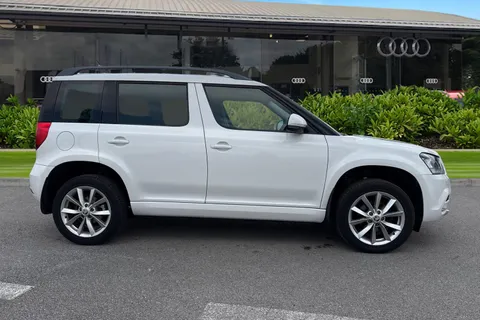 PE16SKX Škoda Yeti 1.2 TSI SE DSG Euro 6 (s/s) 5dr Thumbnail #4