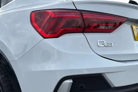 DG74ZKF Audi Q3 S line 35 TDI 150 PS S tronic Thumbnail #8