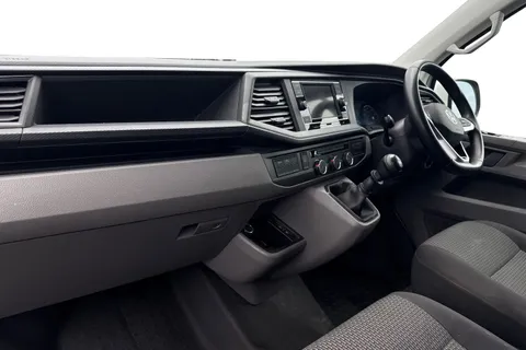 BG74AYV Volkswagen Transporter 2.0 TDI 110 Highline Van Thumbnail #9